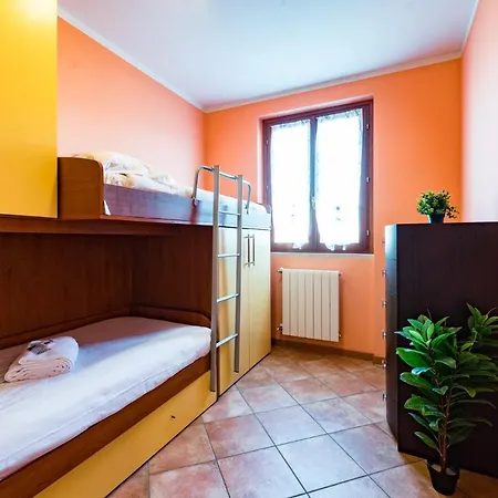 Gardappartamenti Artisti Pool Desenzano del Garda